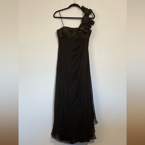 Teri Jon by Rickie Freeman Womens Size 6 Black Maxi Dress 100% Silk Gown Rosette - Picture 1 of 12